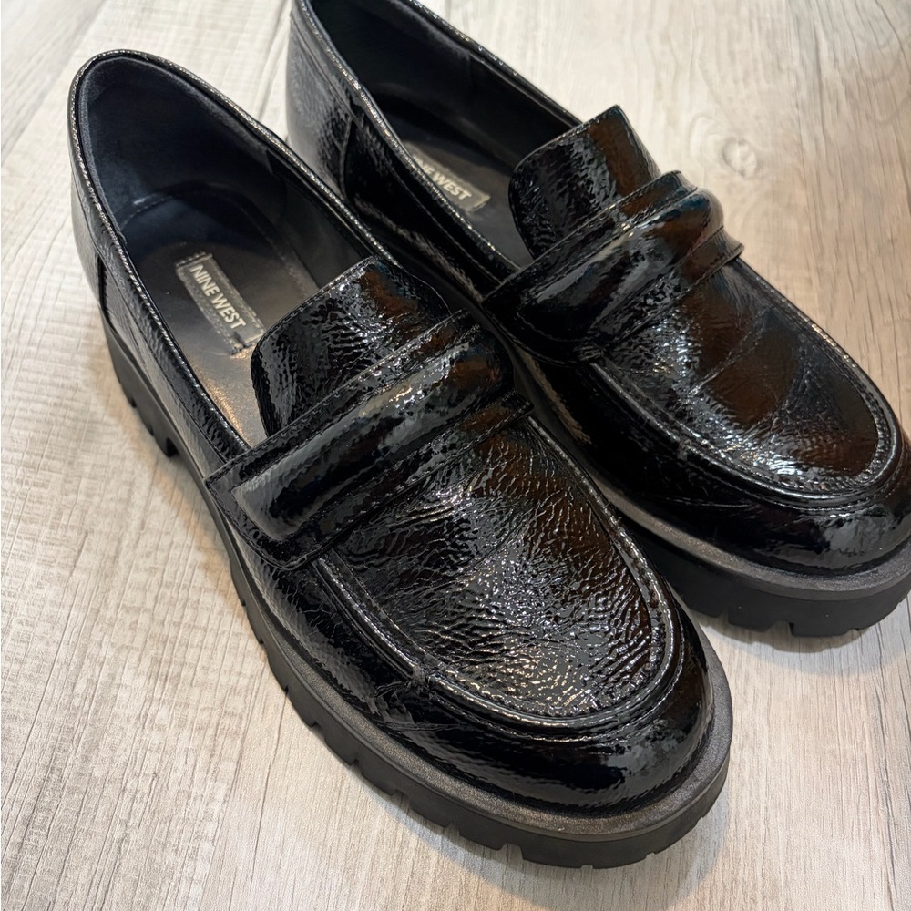 Nine West Women’s Y2K Lug Sole Loafers Garren 8.5 M